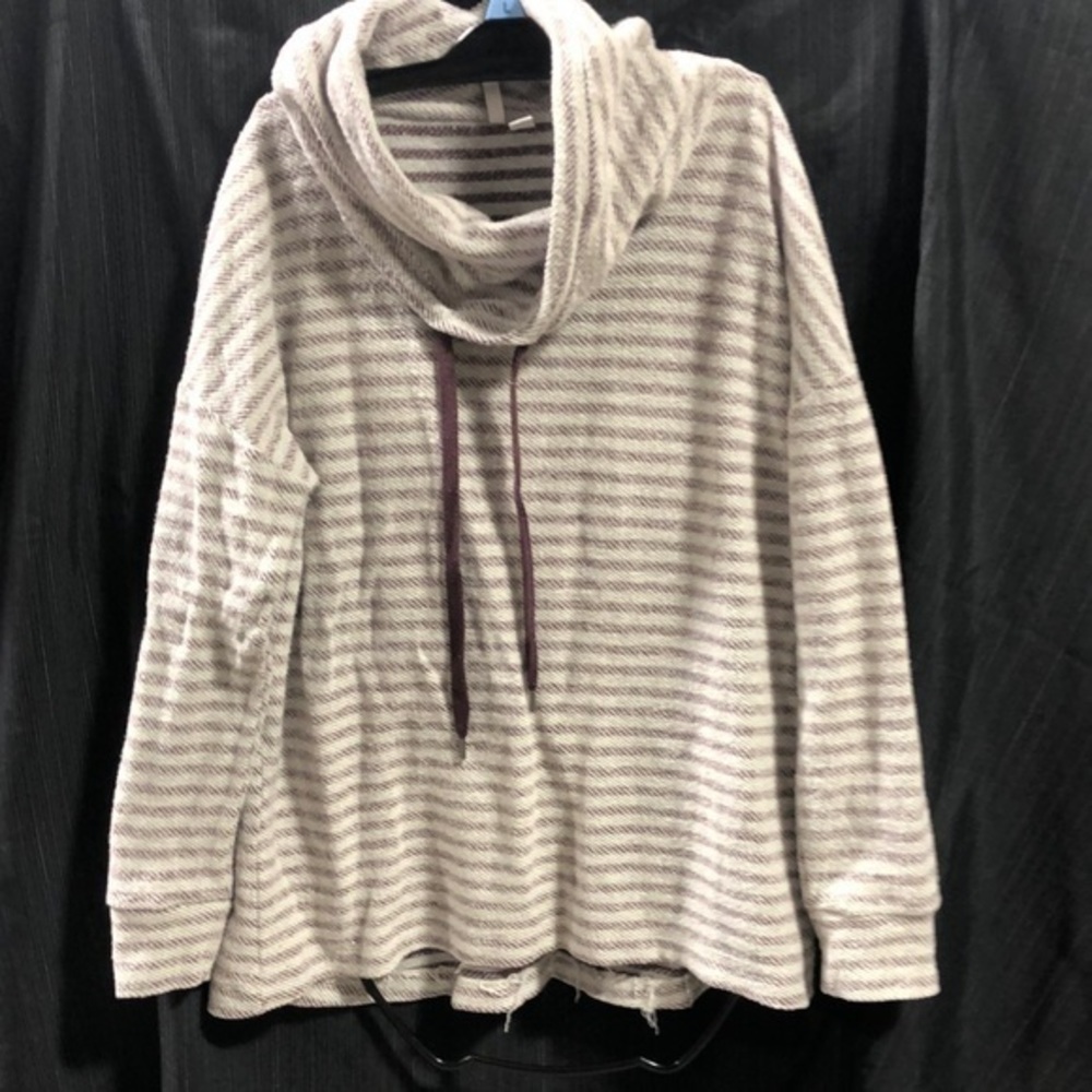 Active long sleeve maroon and‎ white tunic top with leggings size large P33